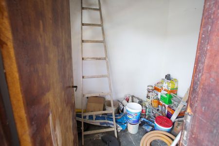 Casa de condomínio à venda com 450m², 3 quartos e 2 vagasDepósito