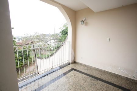 Casa de condomínio à venda com 450m², 3 quartos e 2 vagasVaranda da Sala