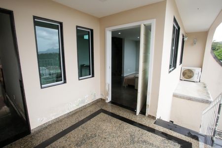 Casa de condomínio à venda com 450m², 3 quartos e 2 vagasVaranda da Sala