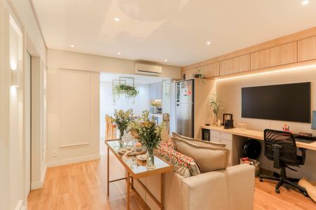 Sala  de apartamento à venda com 1 quarto, 46m² em Vila Gertrudes, São Paulo