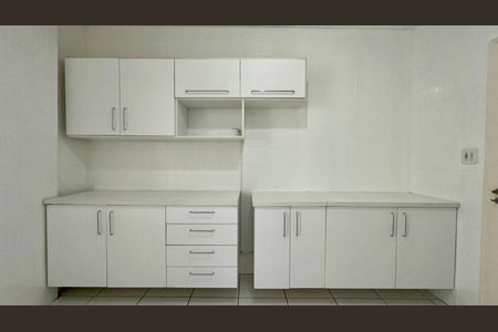 Apartamento para alugar com 129m², 2 quartos e 1 vaga Apartamento para alugar com 129m², 2 quartos e 1 vagaCozinha