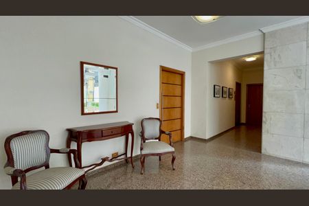Apartamento para alugar com 129m², 2 quartos e 1 vaga Apartamento para alugar com 129m², 2 quartos e 1 vagaHall de entrada