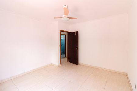 Casa à venda com 196m², 3 quartos e 4 vagasQuarto 2