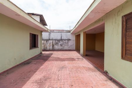 Casa à venda com 196m², 3 quartos e 4 vagasÁrea de Serviço - Quintal