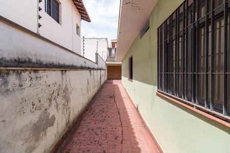 Corredor de casa à venda com 3 quartos, 196m² em Jardim Jussara, São Paulo