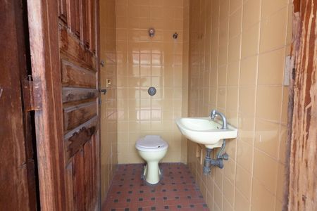 Casa à venda com 196m², 3 quartos e 4 vagasBanheiro de serviço