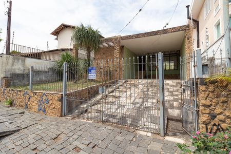 Fachada de casa à venda com 3 quartos, 196m² em Jardim Jussara, São Paulo