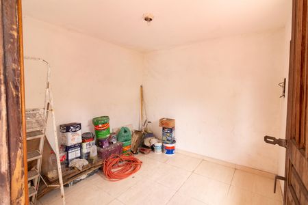 Casa à venda com 196m², 3 quartos e 4 vagasQuarto de Serviço