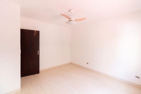 Casa à venda com 196m², 3 quartos e 4 vagasQuarto 2