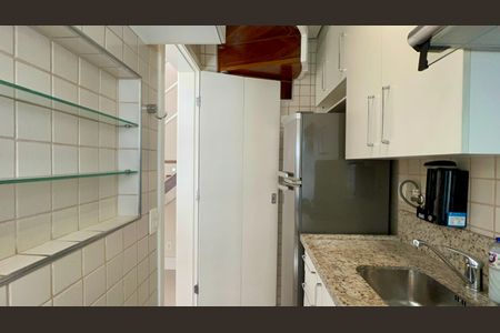 Apartamento para alugar com 97m², 2 quartos e 1 vaga Apartamento para alugar com 97m², 2 quartos e 1 vagaCozinha