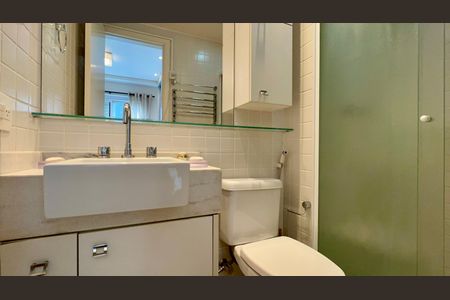 Apartamento para alugar com 97m², 2 quartos e 1 vaga Apartamento para alugar com 97m², 2 quartos e 1 vagaBanheiro da Suíte