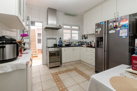 Casa à venda com 150m², 3 quartos e 2 vagas Casa à venda com 150m², 3 quartos e 2 vagasCozinha