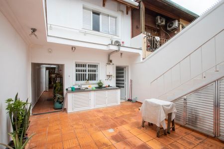 Casa à venda com 150m², 3 quartos e 2 vagas Casa à venda com 150m², 3 quartos e 2 vagasQuintal