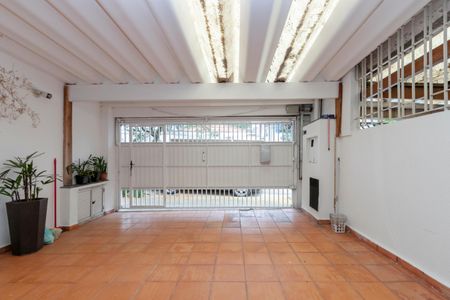 Casa à venda com 150m², 3 quartos e 2 vagas Casa à venda com 150m², 3 quartos e 2 vagasGaragem