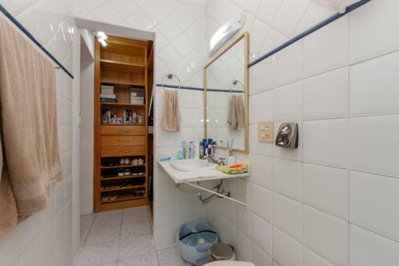 Casa à venda com 150m², 3 quartos e 2 vagas Casa à venda com 150m², 3 quartos e 2 vagasBanheiro da Suíte