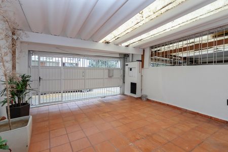 Casa à venda com 150m², 3 quartos e 2 vagas Casa à venda com 150m², 3 quartos e 2 vagasGaragem