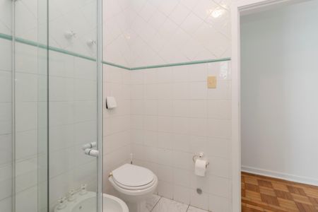 Casa à venda com 150m², 3 quartos e 2 vagas Casa à venda com 150m², 3 quartos e 2 vagasBanheiro