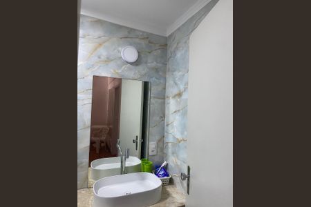 Banheiro de apartamento para alugar com 2 quartos, 54m² em Centro, Campinas