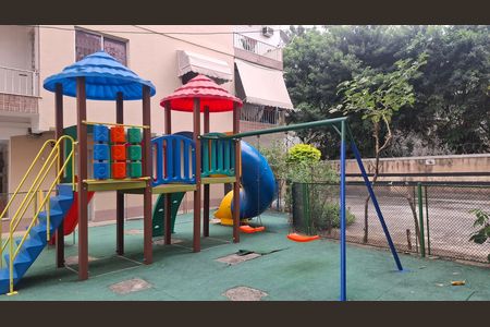 Apartamento para alugar com 61m², 2 quartos e 1 vaga Apartamento para alugar com 61m², 2 quartos e 1 vagaÁrea comum - Playground