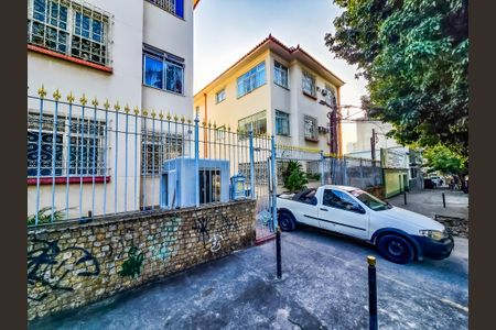 Apartamento à venda com 80m², 2 quartos e 1 vagaFachada