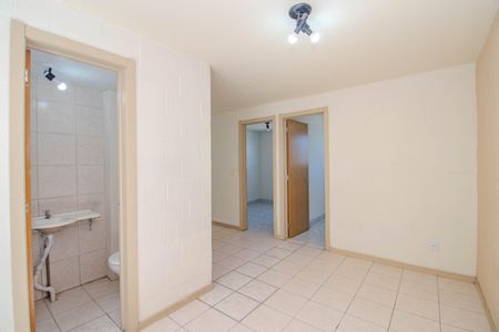 Sala de apartamento para alugar com 2 quartos, 43m² em Rubem Berta, Porto Alegre