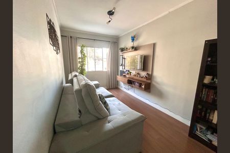 Apartamento à venda com 66m², 2 quartos e 1 vagaSala