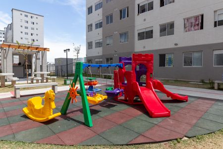 Apartamento para alugar com 42m², 2 quartos e sem vaga Apartamento para alugar com 42m², 2 quartos e sem vagaÁrea comum - Playground