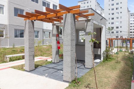 Apartamento para alugar com 42m², 2 quartos e sem vaga Apartamento para alugar com 42m², 2 quartos e sem vagaÁrea comum - Churrasqueira