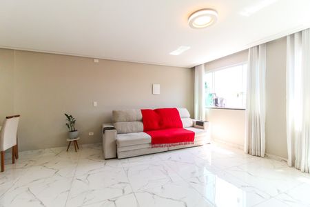 Casa à venda com 360m², 1 quarto e 5 vagasSala/Cozinha