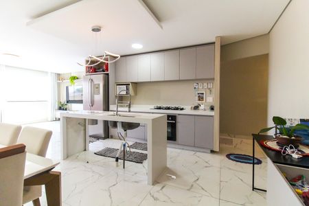 Casa à venda com 360m², 1 quarto e 5 vagasSala/Cozinha