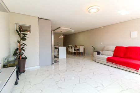 Casa à venda com 360m², 1 quarto e 5 vagasSala/Cozinha