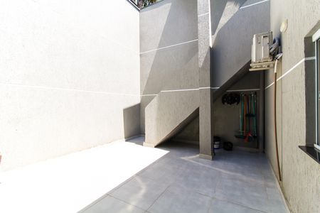 Casa à venda com 360m², 1 quarto e 5 vagasQuintal