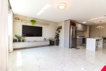 Casa à venda com 360m², 1 quarto e 5 vagasSala/Cozinha