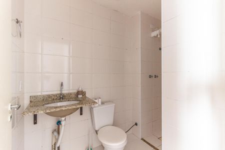 Banheiro de kitnet/studio à venda com 1 quarto, 37m² em República, São Paulo