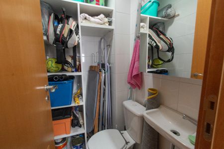 Apartamento à venda com 213m², 3 quartos e 3 vagasBanheiro de serviço