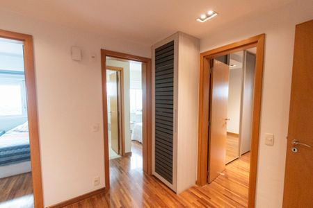 Apartamento à venda com 213m², 3 quartos e 3 vagasEscritório