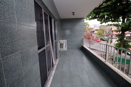 Casa à venda com 190m², 4 quartos e 1 vagaVaranda
