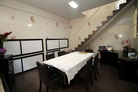 Casa à venda com 190m², 4 quartos e 1 vagaCopa