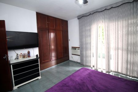 Casa à venda com 190m², 4 quartos e 1 vagaQuarto 4 Suíte