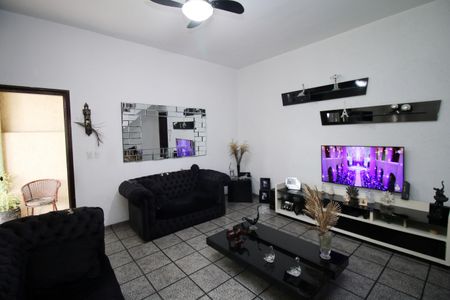 Sala de casa à venda com 4 quartos, 190m² em Penha Circular, Rio de Janeiro