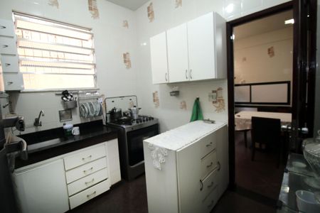 Casa à venda com 190m², 4 quartos e 1 vagaCozinha