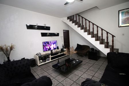 Sala de casa à venda com 4 quartos, 190m² em Penha Circular, Rio de Janeiro
