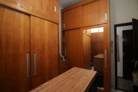 Casa à venda com 190m², 4 quartos e 1 vagaQuarto 1