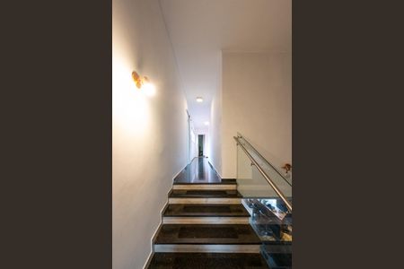 Casa para alugar com 460m², 5 quartos e 2 vagasCorredor