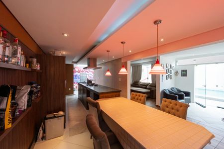 Casa para alugar com 460m², 5 quartos e 2 vagasCozinha