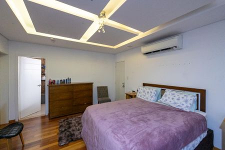 Casa para alugar com 460m², 5 quartos e 2 vagasSuíte 1