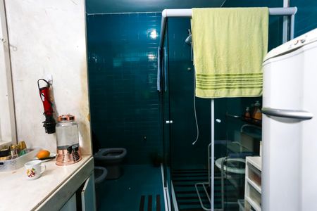 Casa à venda com 700m², 4 quartos e 6 vagas Casa à venda com 700m², 4 quartos e 6 vagasBanheiro da Suíte 2