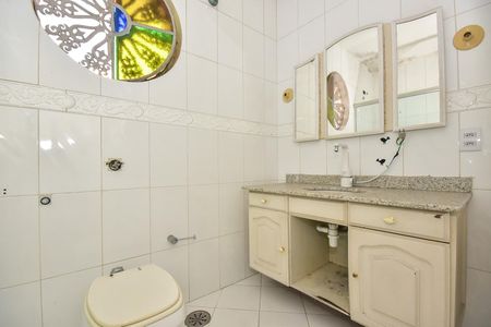 Casa para alugar com 302m², 4 quartos e 3 vagasBanheiro Suíte