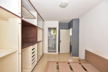 Casa para alugar com 302m², 4 quartos e 3 vagasSuíte
