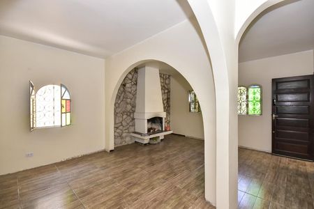 Sala de casa para alugar com 4 quartos, 302m² em Vila Praia, São Paulo